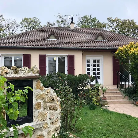 Le Relais De Pierre Arpajon